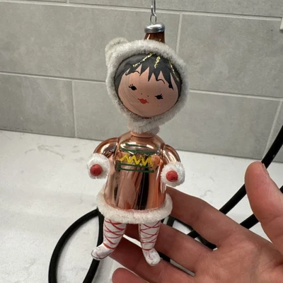 De Carlini hand blown glass Eskimo Girl Italy hanging Christmas ornament - Image 1 of 4
