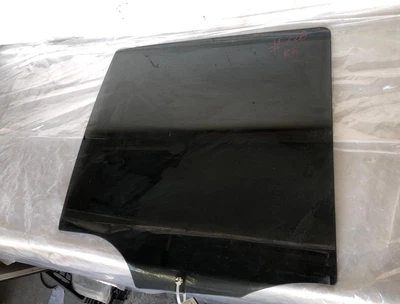 1998 - 2002 MERCEDES BENZ ML SERIES ML430 Rear Door Glass Window Passenger Right - Image 1 of 4