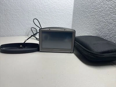 TomTom Go 720 **4.3 Inch Widescreen Touch Screen Bluetooth Portable GPS  - Image 1 of 4
