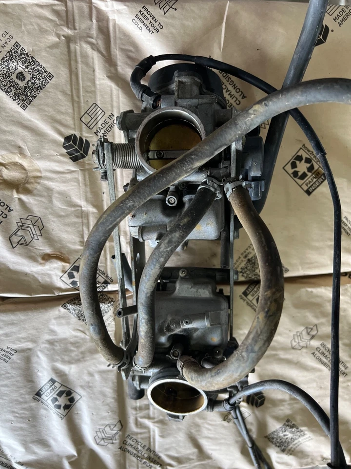 1998 年本田超级鹰 1000 碳水化合物 — 第 1/4 张图片