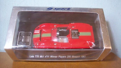 1/43 SPARK S1467 LOLA T70 MK1 WINNER PLAYERS 200 MOSPORT 1965 #11 JOHN SURTEES - Image 1 of 4