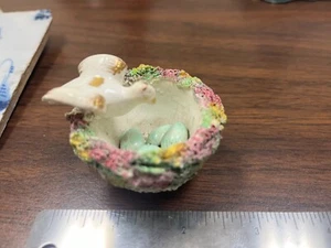 19th century Staffordshire birds nest figurine eggs 2” - Picture 1 of 4