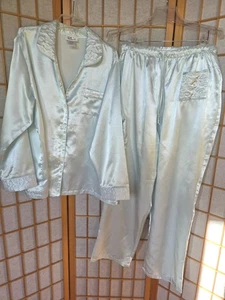 Character Brand Satin Feel Pajama Set Size PL Light Seafoam Green Vintage - Picture 1 of 11