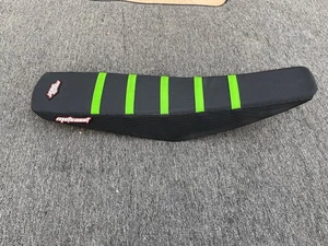 2024 Kawasaki KX250 Seat / Saddle moto seat cover with ribs complete 1 - Foto 1 di 6