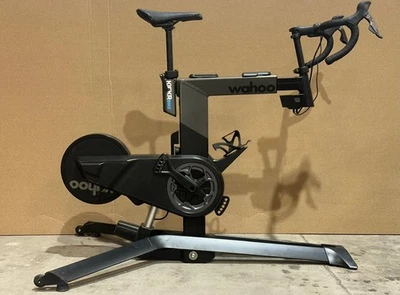Wahoo KICKR 自行车 PRO 智能健身自行车 - 使用状况良好 — 第 1/2 张图片