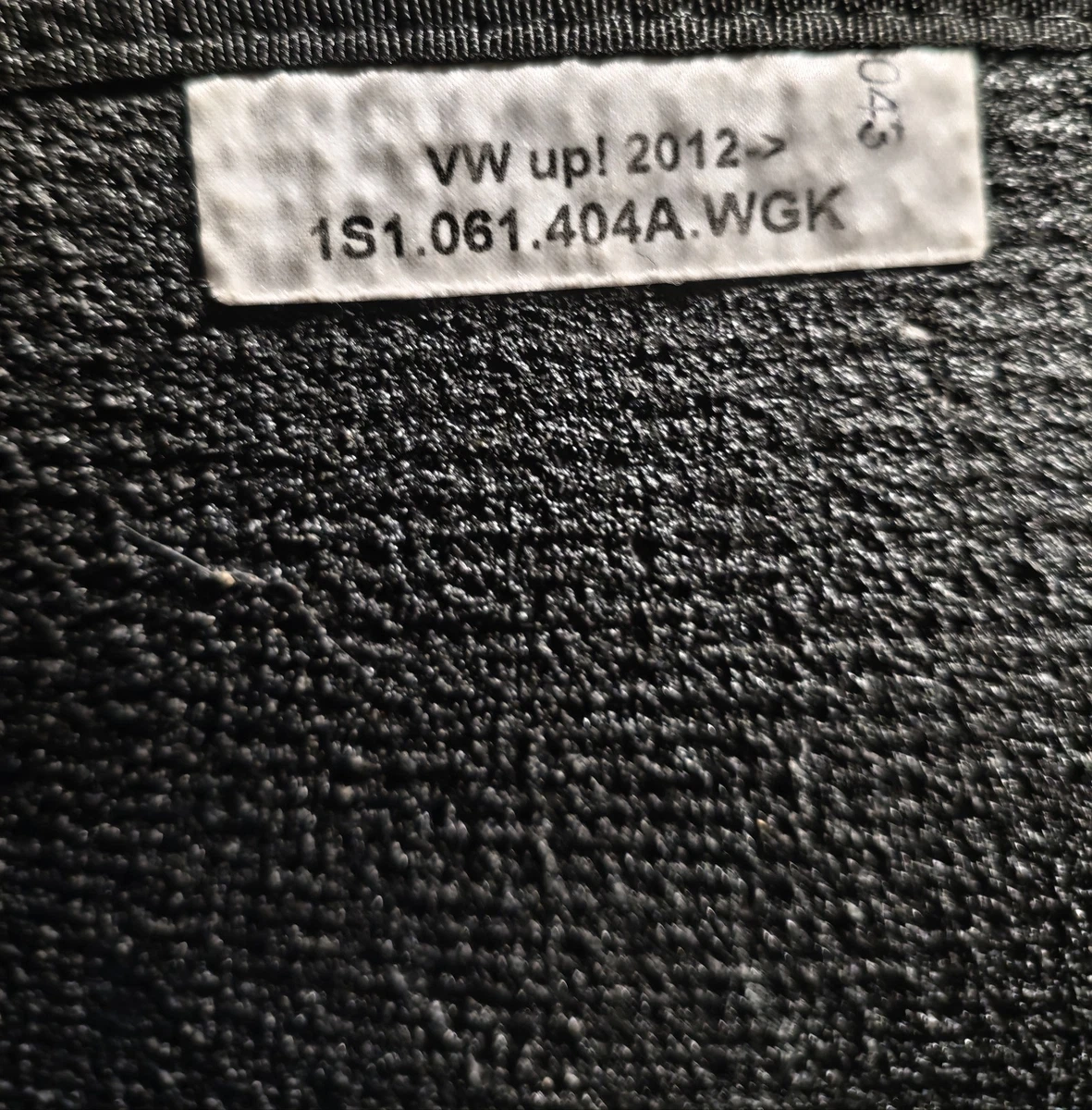 1090244_3