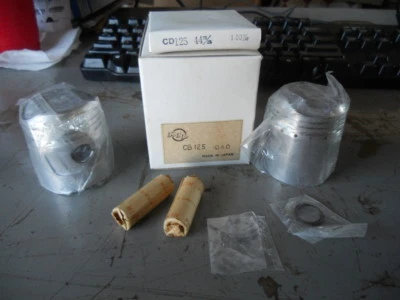 Kit de pistón NOS 1.00 con anillos pasadores y clips se adapta a: Honda CB125 CD125 CL125A SS125A Foto 1 de 4