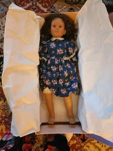 32 Inch Furg BOUTIQUE. doll Vintage - Picture 1 of 4