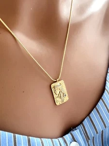 Gold Cleopatra Pendant Necklace Medallion Pendant Necklace Snake Chain Necklace - Picture 1 of 7