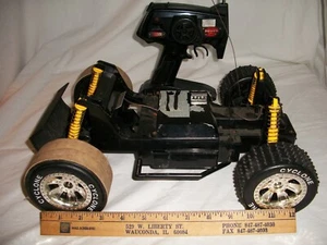 Radio Controlled Car FOR PARTS or FIX Tested-Works with Controller - Picture 1 of 8
