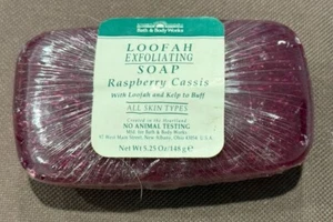 Bath and Body Work Raspberry Cassis Exfoliating Bar Soap 5.25 Oz -All Skin Types - Picture 1 of 2