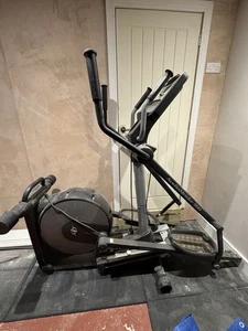 Nordic Track Autostrider 900 exercise elliptical machine - Picture 1 of 5