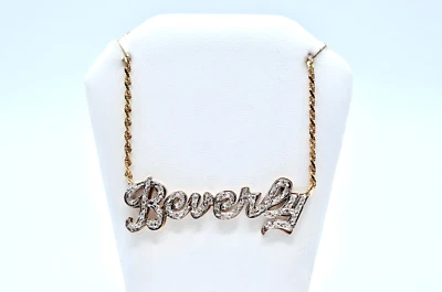 14k Two Tone Gold And Diamond "Beverly" Nameplate And Chain. 12.9Gr - Image 1 of 4