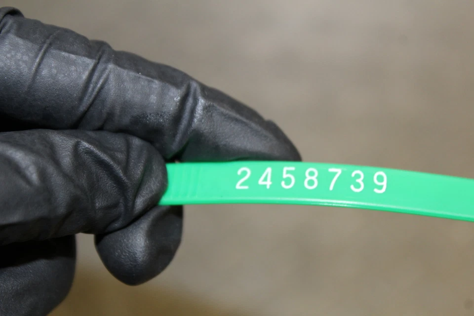 Kawasaki Ninja 250R Ex250J 2010 juego de pares de empuñaduras de manillar con clip derecho izquierdo Foto 1 de 1