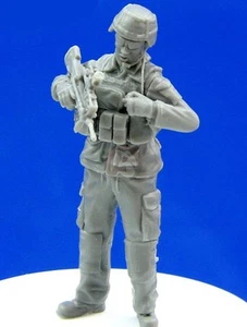 Djiti's 1/35 French ISAF Soldier with FAMAS in Afghanistan 2009 No.2 35009 - Bild 1 von 1