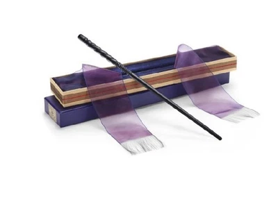 Ginny Weasley Wand with Ollivanders Wand Box by The Noble Collection. - Image 1 of 4