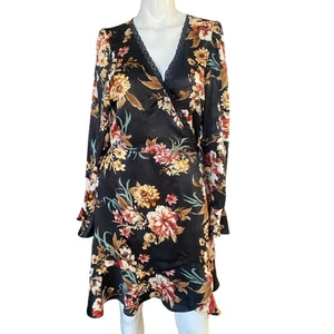  Xhilaration Long Sleeve Floral Dress with tie at waist size small  - Picture 1 of 4