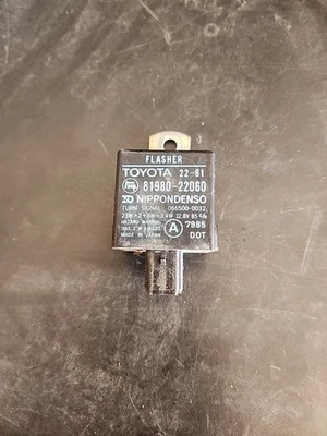 Toyota Pickup 1979-1983 OEM relé intermitente 81980-22060 Foto 1 de 2