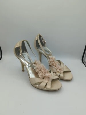Style and Co Women's Size 11 M Ivory Dress Sandal Wedding Bride Champagne - Image 1 of 4
