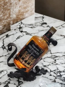 Scotch Whisky SEAGRAM'S 100 PIPERS DE LUXE 1,75L - Foto 1 di 4