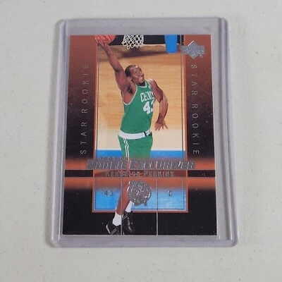 Tarjeta de novato Kendrick Perkins 2003 Upper Deck #22 Boston Celtics NBA RC Cente Foto 1 de 2