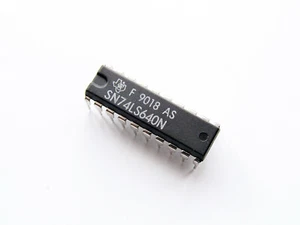 SN74LS640N; 8-Bit Bi-Directional Bus Transceivers IC; DIP-20; Texas Instruments - Picture 1 of 3