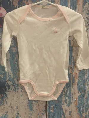 Benetton Baby One Piece - Talla 0-3 meses (16,5"" de largo) - Excelente estado Foto 1 de 3