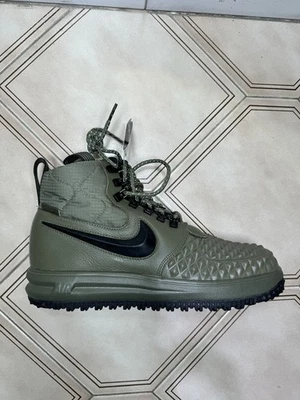 Nike Lunar Force 1 Duckboot Olive Green 016682 202 Men Size 10 Defected Shoe - Image 1 of 4