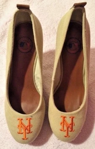 NWB Cuce Shoes New York Mets Women's The Groupie Espadrille Wedge Sandals - Tan Cover