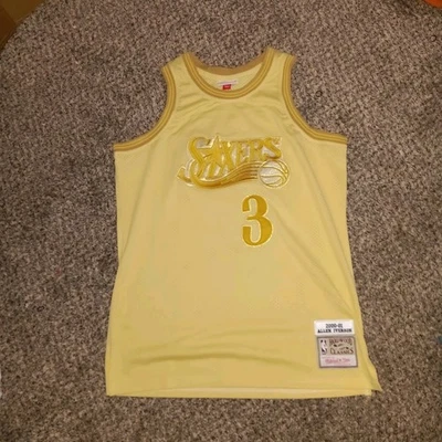 Camiseta Mediana Allen Iverson Philadelphia 76ers NBA Nueva #3 (Dorada) Foto 1 de 2