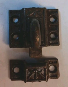 Antiker kleiner viktorianischer Schrankriegel aus Gusseisen 19. Jh. komplett - Bild 1 von 4