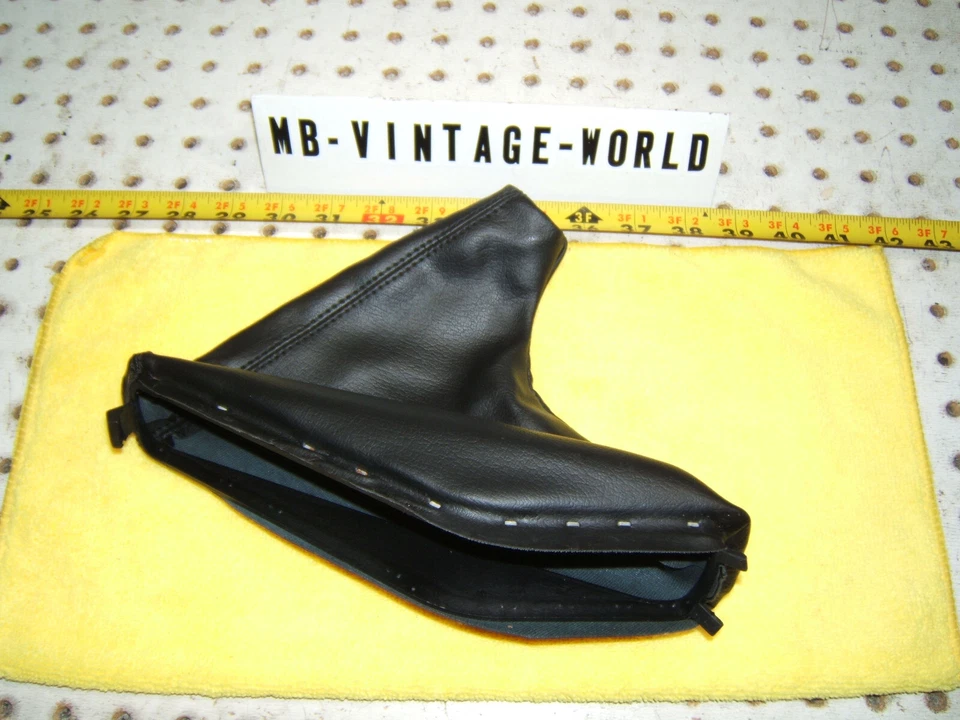 Original BMW E34 89-05 525i 535i 540i freno de mano vinilo negro OEM 1 bota con clip Foto 1 de 4