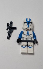 LEGO Star Wars Minifigure 501st Legion Clone Trooper Blue W Blaster AOTC 75021