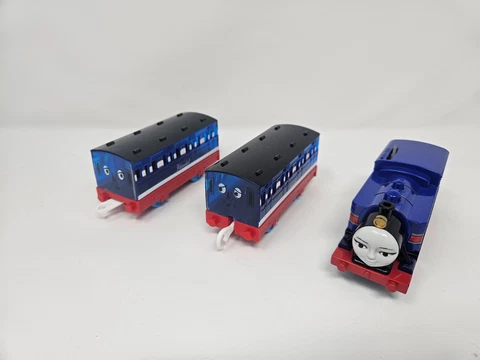 Thomas & Friends Trackmaster Plarail Hong Mei Annie Clarabel TOMY Train Tank EUC Cover