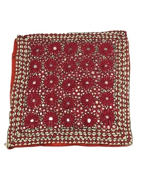 Par de Fundas de Cojín Bordadas Espejo 16x16 Rojo Geométrico Algodón y Satén Foto 1 de 4