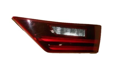 Toyota OEM LENTE Y CUERPO, LUZ TRASERA, DERECHA para LEXUS IS2###/3### 81581-53141 Foto 1 de 2