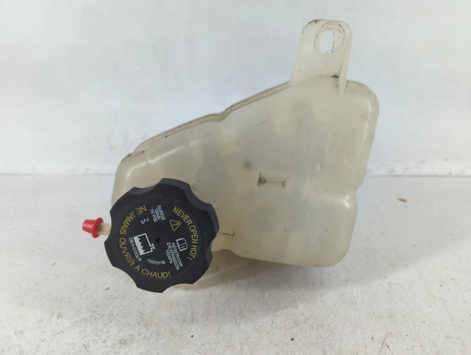 Garrafa tanque expansão transbordamento líquido refrigerante radiador Saturn Aura 2008 NY0CR - Imagem 1 de 4