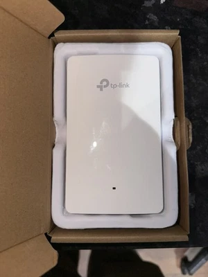 TP-Link Omada Access Point wifi a parete EAP235-Wall AC1200 rete POE wireless - Immagine 1 di 3