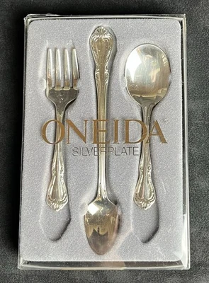 Juego de cubiertos para bebé Oneida "Harmony" de 3 piezas plateados de colección sin usar Foto 1 de 4