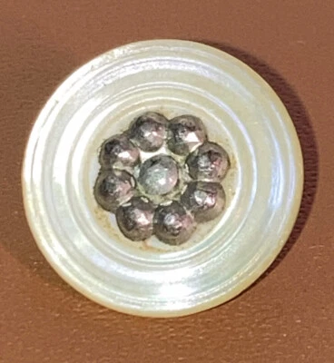 Vintage Pearl Shell Button Carved Edge Detail Metal Flower Center & Shank 1/2" - Image 1 of 4