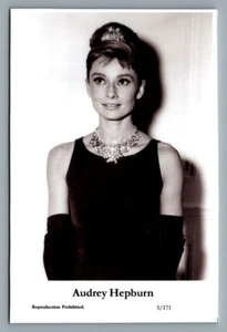 Audrey Hepburn (C) Swiftsure 2 Postcards year 2000 modern print 3/171 & 3/172 - Picture 1 of 3