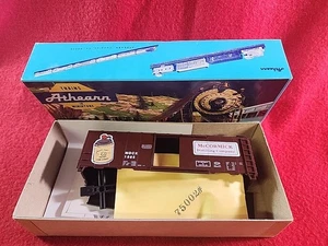ATHEARN HO 40' MCCORMICK DISTILLING MDCX 1885 BOX AUTO KIT - Foto 1 di 4