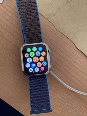 Apple watch / Nike series 5 40mm Modell A2092 - Bild 1 von 4