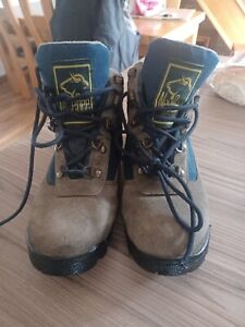  GORE-TEX Size 5 Womens/childs Walking/hiking Boots 