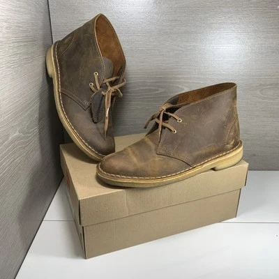 Clarks Brown Distressed Leather Desert Chukka Crepe sole Ankle Boots Womens 9 M - Image 1 of 4