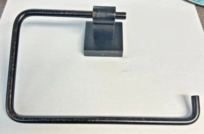 FRANKLIN BRASS Maxted Towel Ring in Venetian Bronze MAX46-VBR Bathroom Towel - Image 1 of 3