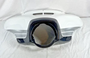 HARLEY DAVIDSON GENUINE 2020 CVO TRIKE TRI GLIDE OUTER BATWING FAIRING 57000016 - Picture 1 of 12