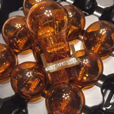 10 x NEW OEM Wagner 12V 5702KA 5702 KA Automotive Turn Signal Light Bulb Amber  - Image 1 of 3