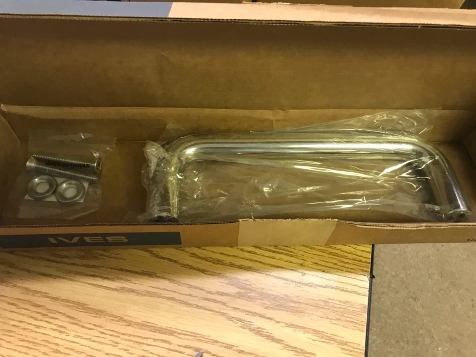 IVES 8103EZHD-0 US32 316 STD Puerta Redonda Tirador Alambre Grande 1-1/2" A 2-1/2" Foto 1 de 1