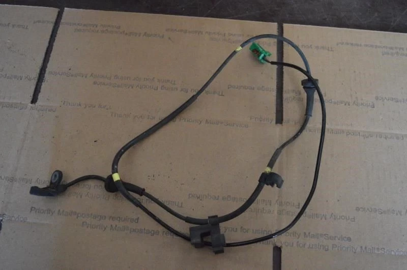 Sensor de velocidad ABS trasero derecho Volvo V70 2002 2003 2004 2005 2006 2007 30773743 Foto 1 de 4